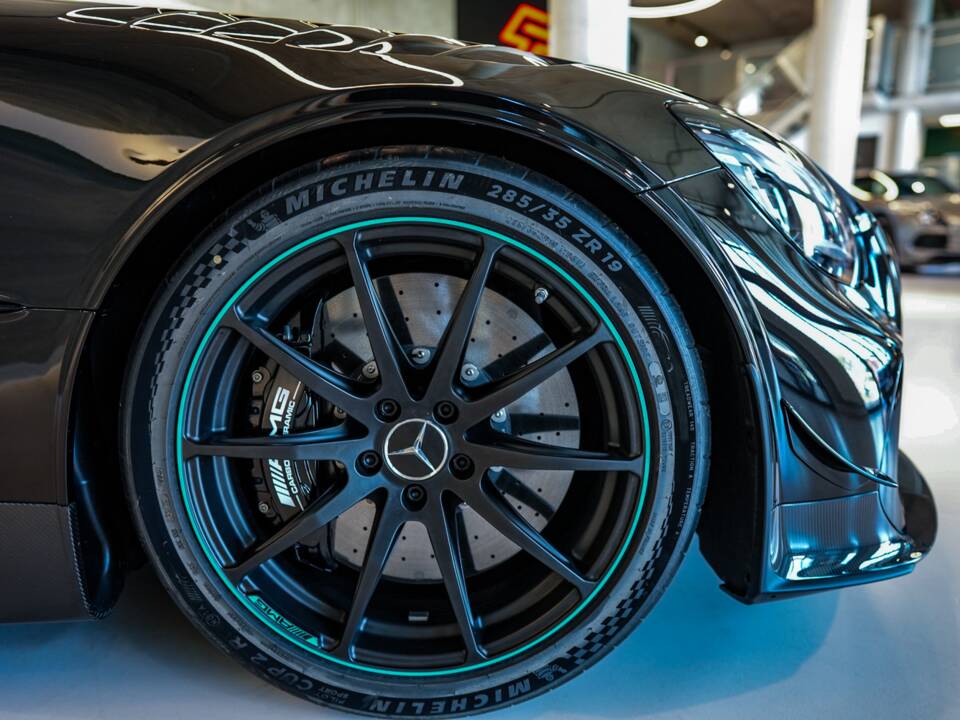 Image 7/25 of Mercedes-AMG GT Black Series "P One Edition" (2021)