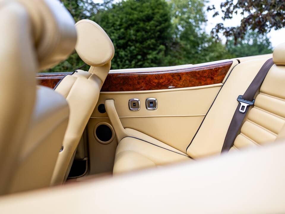 Bild 47/50 von Bentley Azure (1997)
