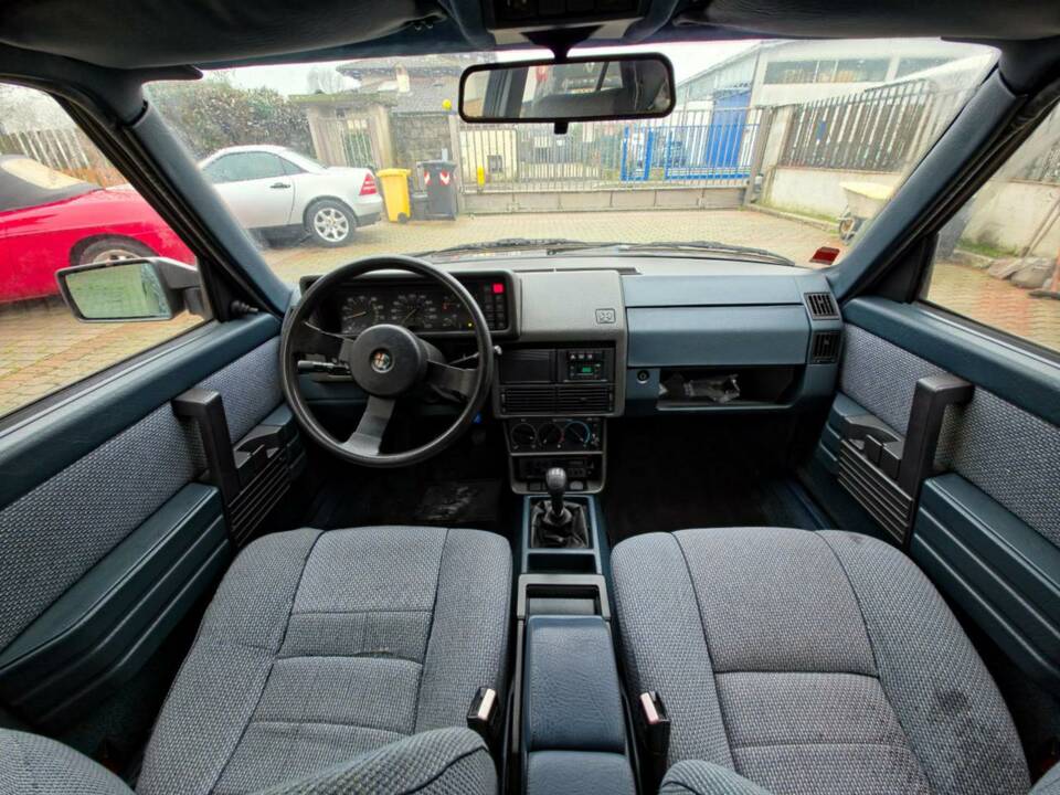 Bild 5/38 von Alfa Romeo 90 2.0 V6 Super (1985)
