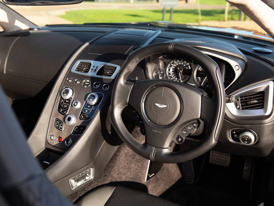 Image 59/99 of Aston Martin Vanquish Zagato Volante (2017)