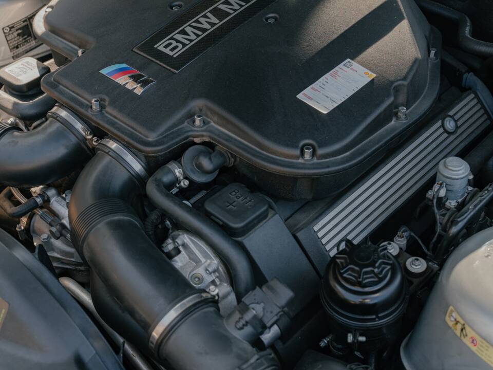 Image 135/185 of BMW Z8 (2001)