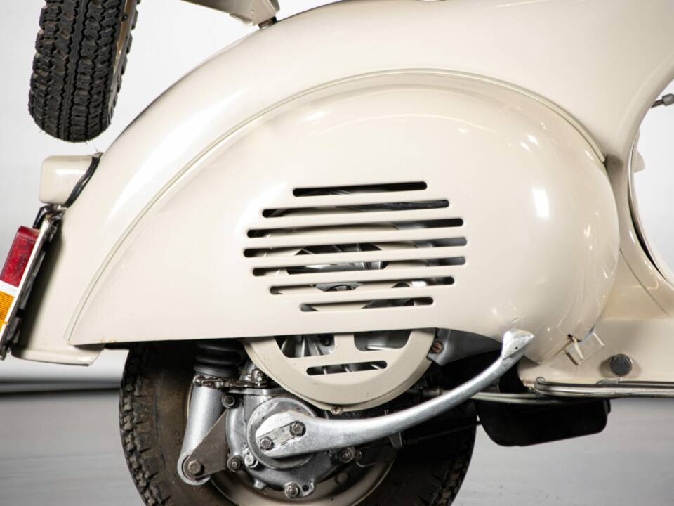 Bild 28/50 von Piaggio Vespa 150 "Struzzo" VL (1955)