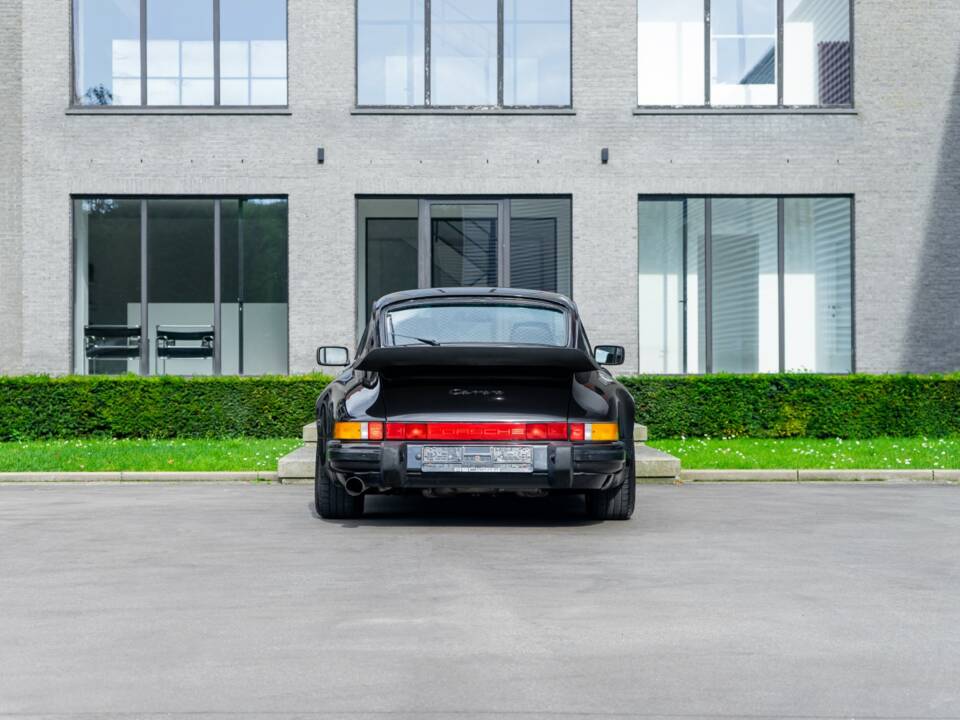 Bild 12/33 von Porsche 911 Carrera 3.2 (1987)