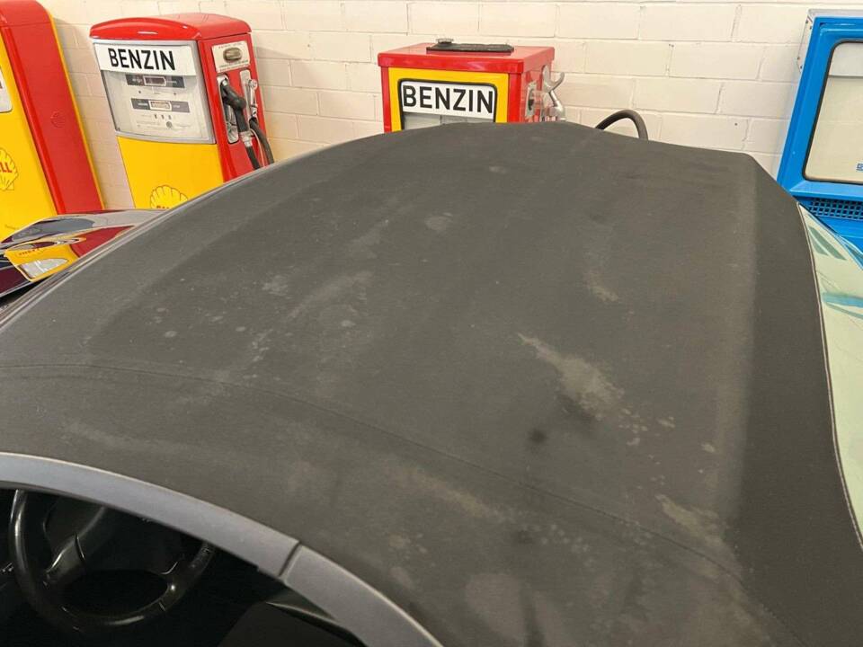 Image 17/18 of Porsche Boxster (1998)