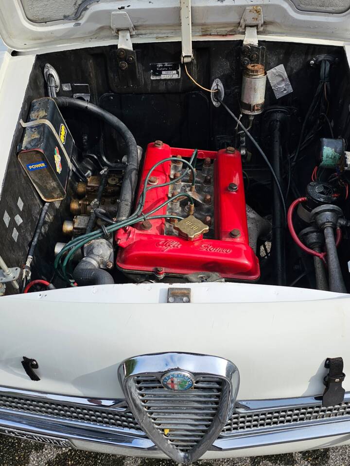 Image 3/12 of Alfa Romeo Giulietta TI (1961)