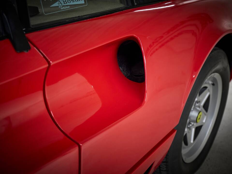 Afbeelding 27/100 van Ferrari 208 GTB Turbo (1982)