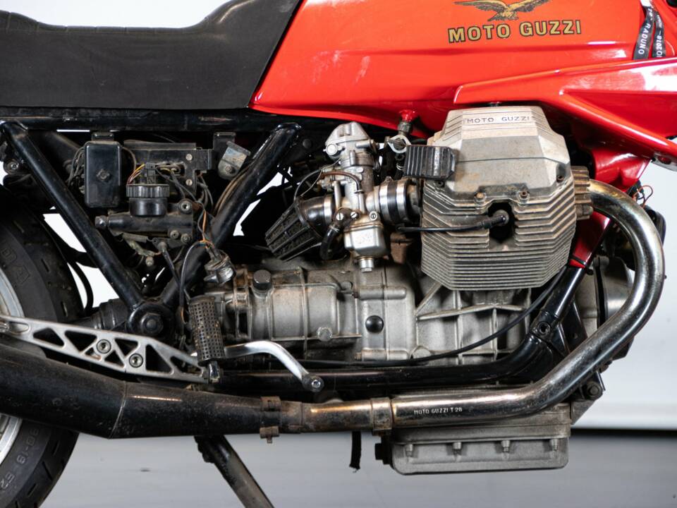 Image 47/49 de Moto Guzzi 850 LeMans (1981)