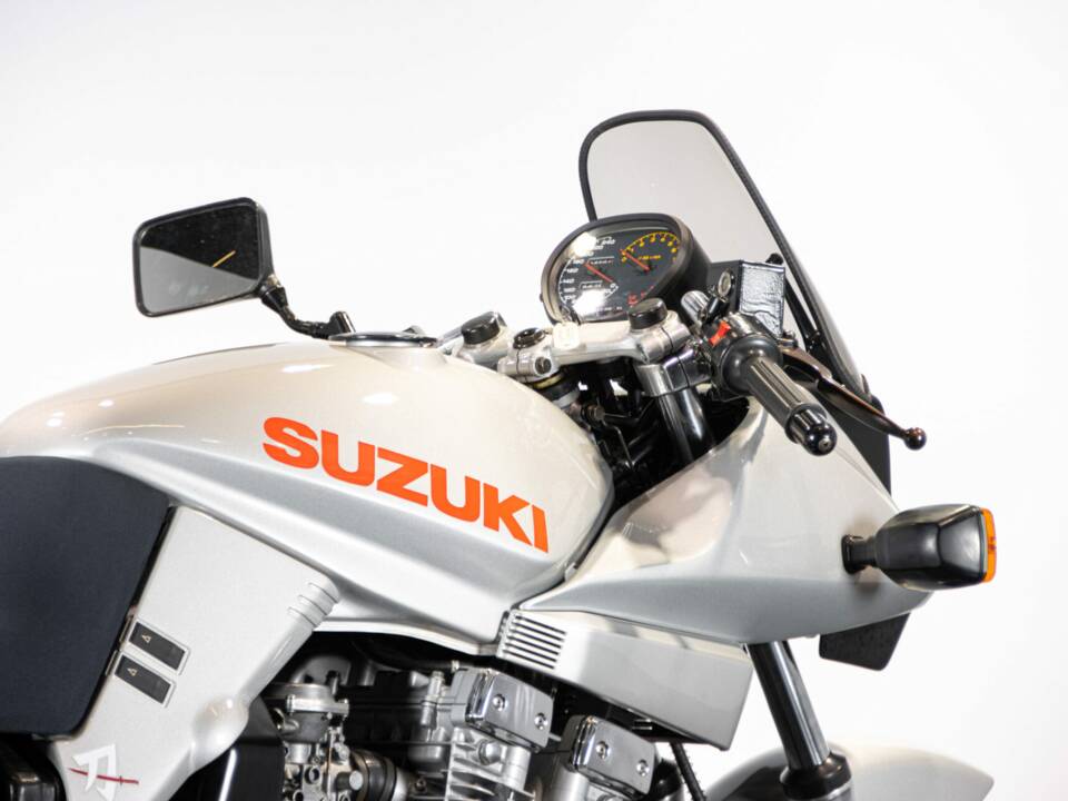 Immagine 24/50 di Suzuki GSX 750S Katana (1982)