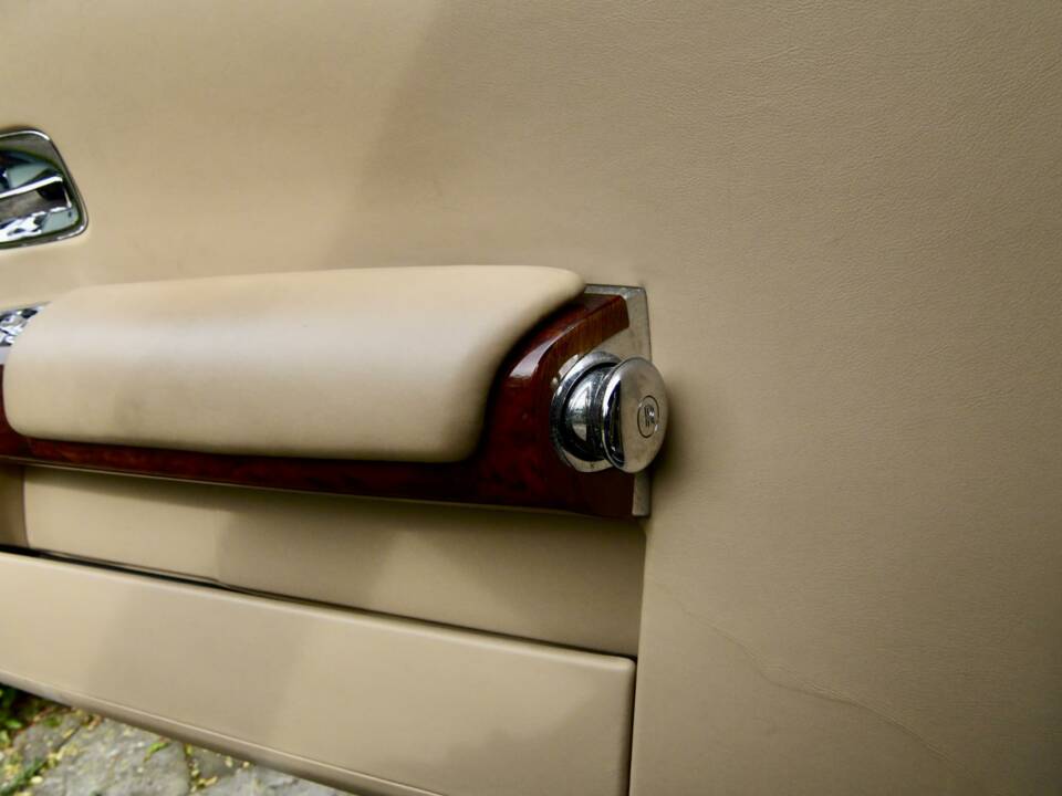 Immagine 46/50 di Rolls-Royce Phantom Coupé (2010)