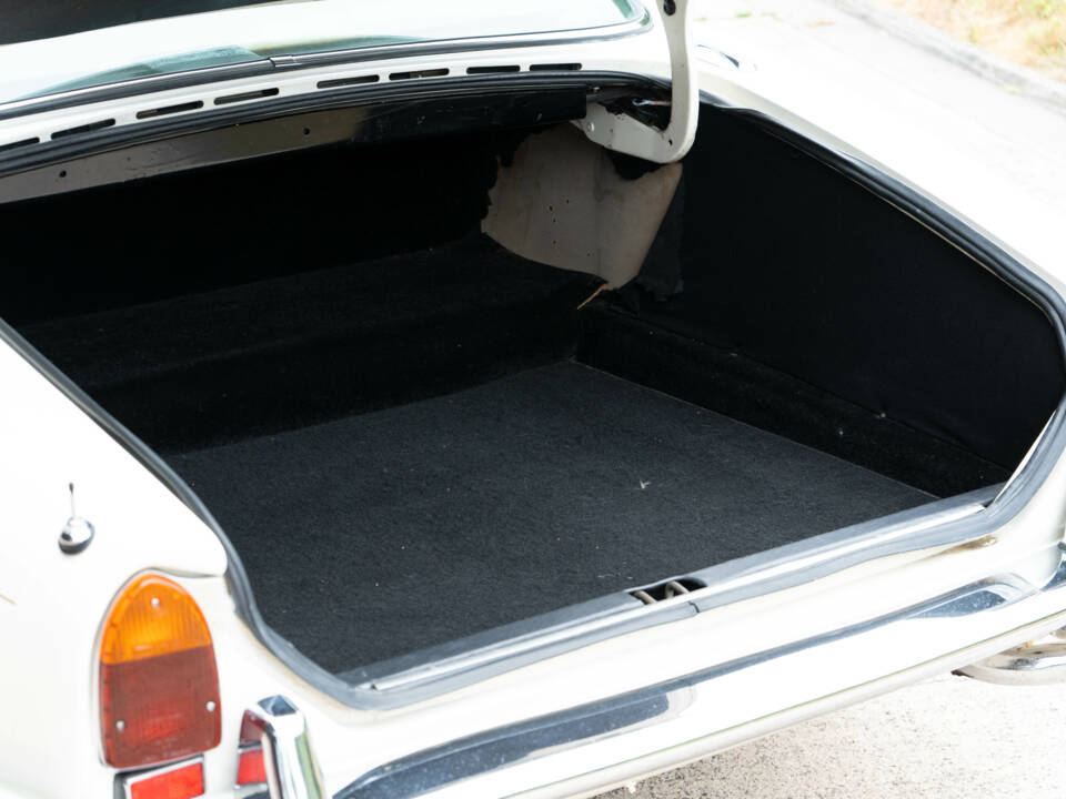 Immagine 36/50 di Daimler Sovereign 4.2 (1978)