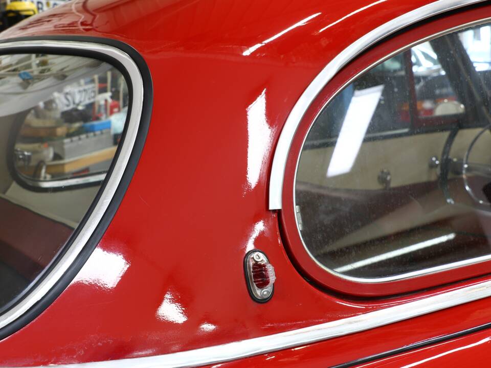 Image 18/28 of Borgward Isabella Hansa 1500 (1961)