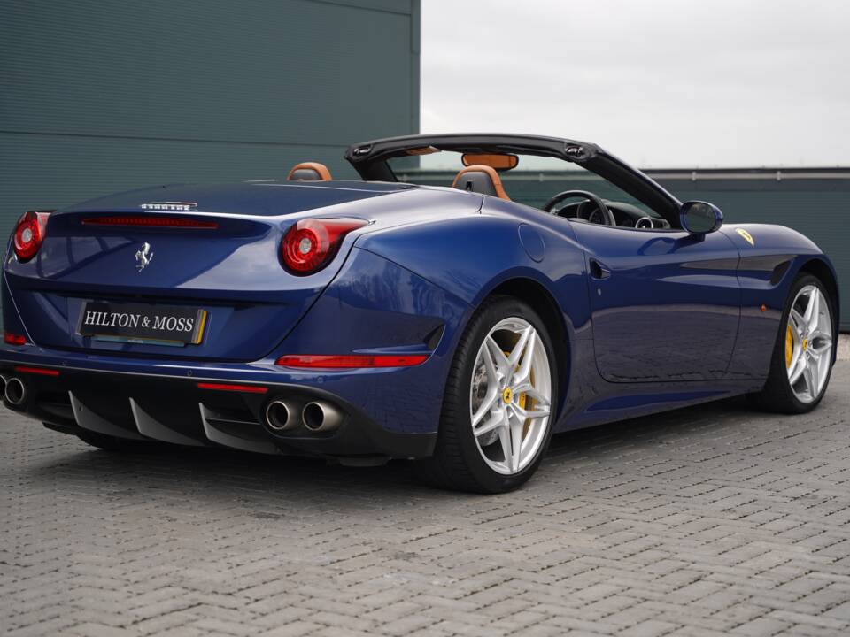 Bild 25/50 von Ferrari California T (2016)