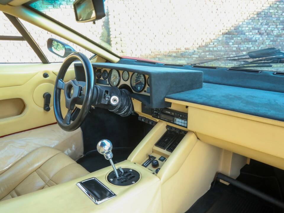 Image 30/50 de Lamborghini Countach LP 5000 S QV (1987)
