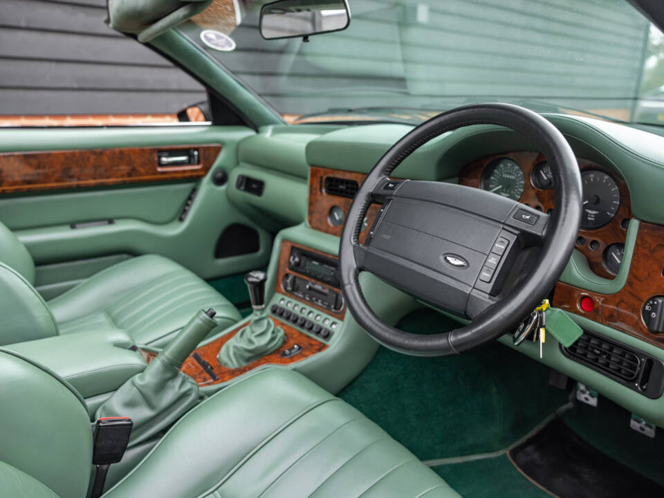 Bild 5/100 von Aston Martin Virage Volante (1992)