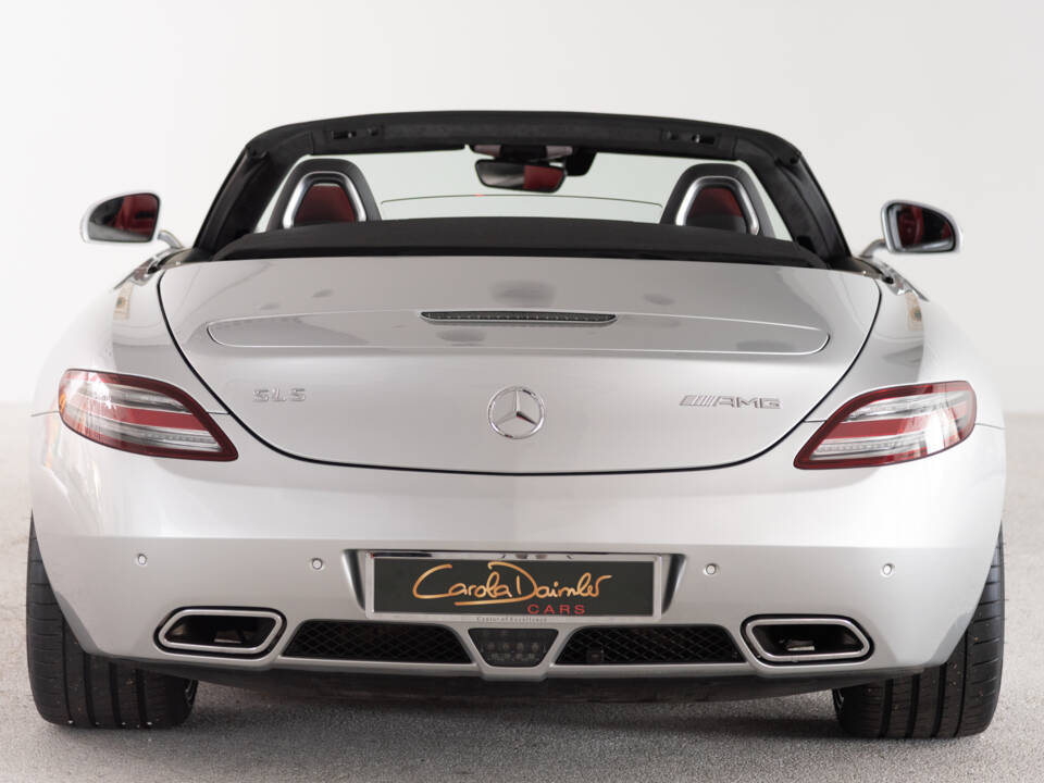 Image 9/48 of Mercedes-Benz SLS AMG Roadster (2012)