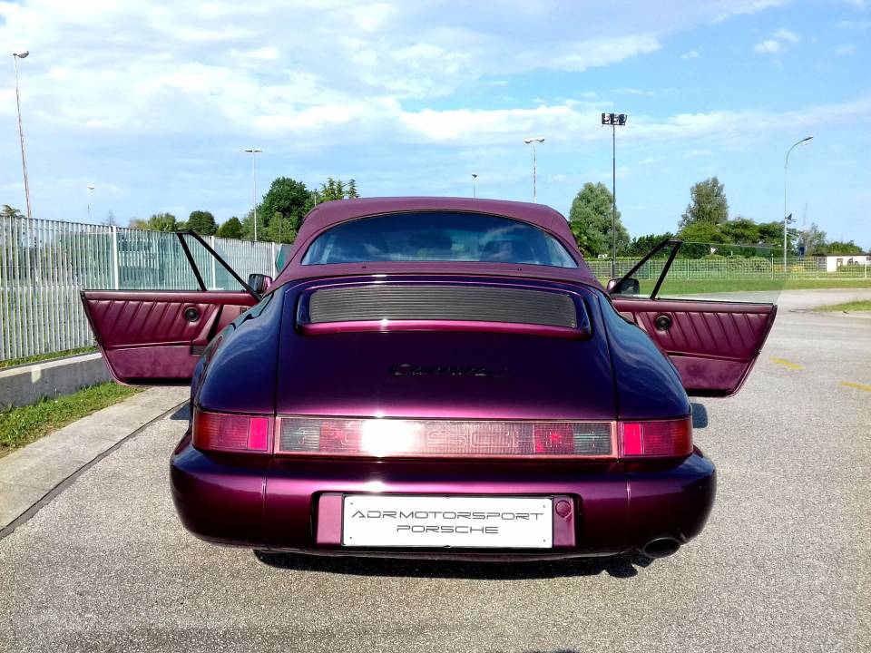 Image 5/23 de Porsche 911 Carrera 2 (1991)