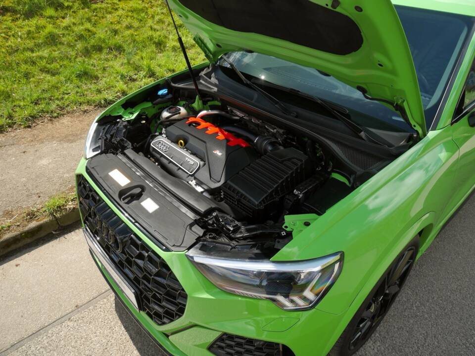 Bild 21/45 von Audi RS Q3 (1900)