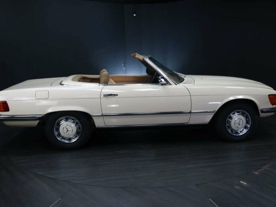 Image 6/50 de Mercedes-Benz 450 SL (1973)