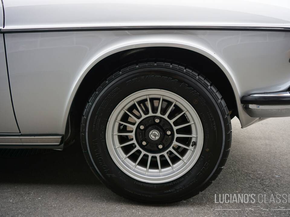 Image 35/76 of BMW 3,3 L (1975)