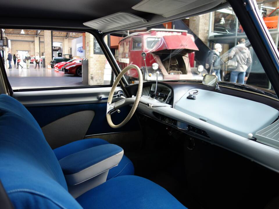 Image 27/30 of Citroën DS 19 (1959)