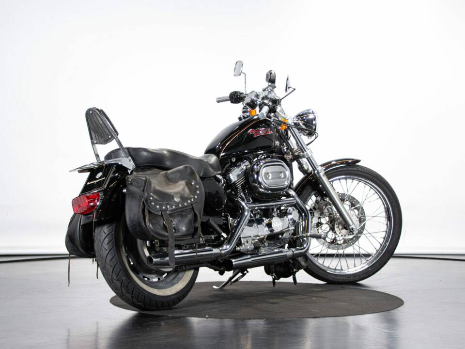 Bild 4/50 von Harley-Davidson XL 1200 C Sportster Custom (1997)