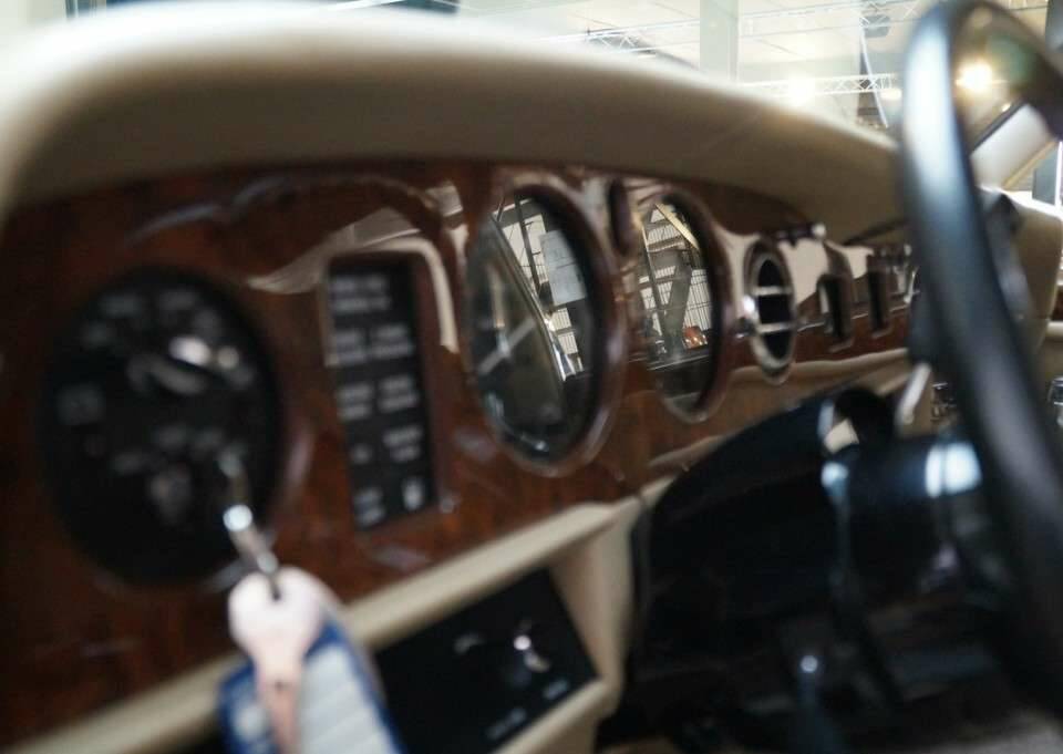 Imagen 49/50 de Rolls-Royce Silver Spur (1986)