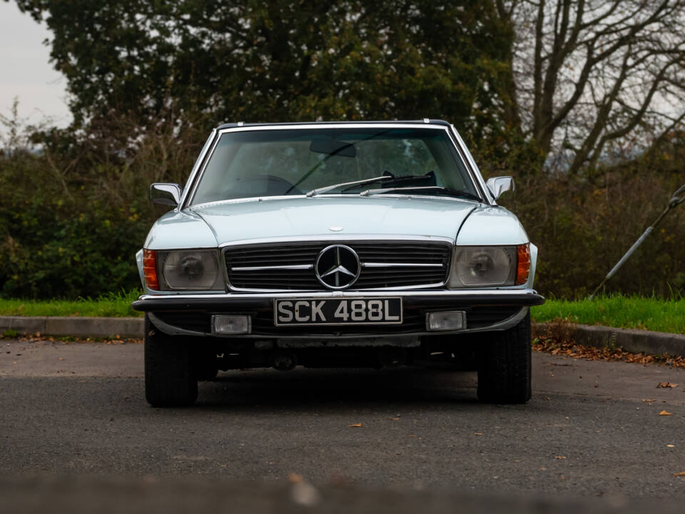 Bild 47/50 von Mercedes-Benz 350 SL (1973)