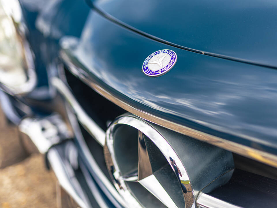 Immagine 6/50 di Mercedes-Benz 300 SL Roadster (1958)
