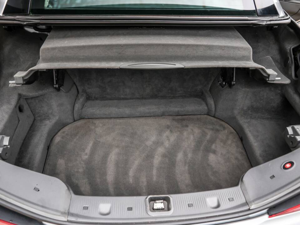 Afbeelding 39/40 van Mercedes-Benz SL 55 AMG (2003)