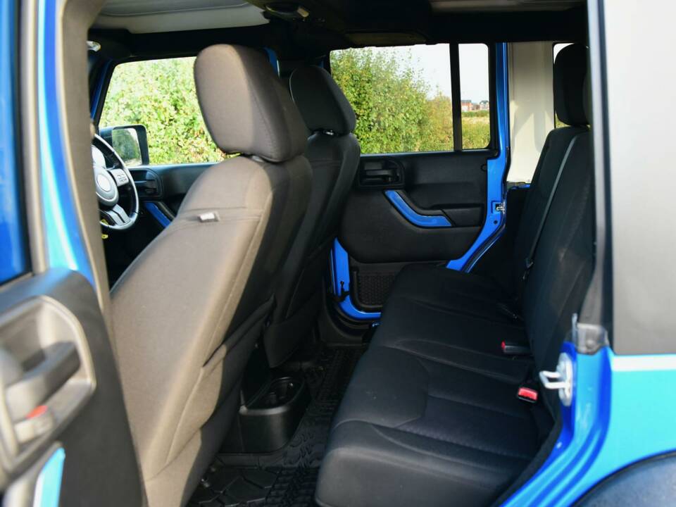 Bild 48/50 von Jeep Wrangler 3.8 &quot;75th Aniversary&quot; (2016)