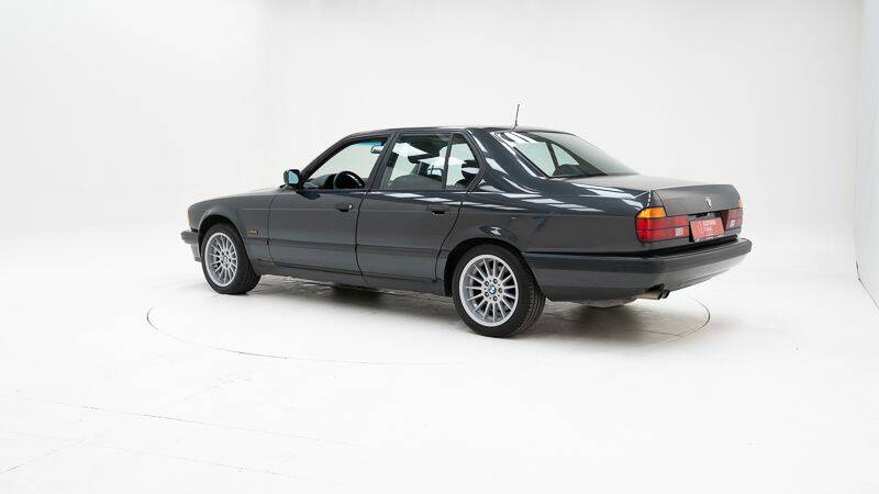 Bild 4/15 von BMW 730i (1988)