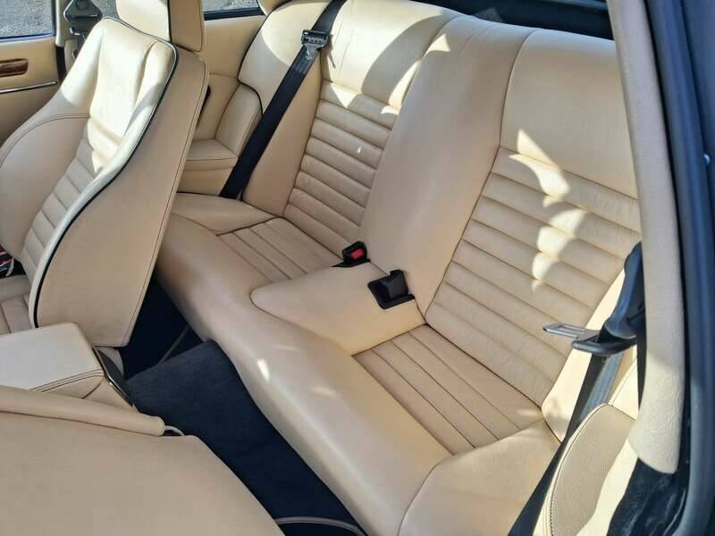 Image 19/41 of Jaguar XJRS 6.0 (1990)