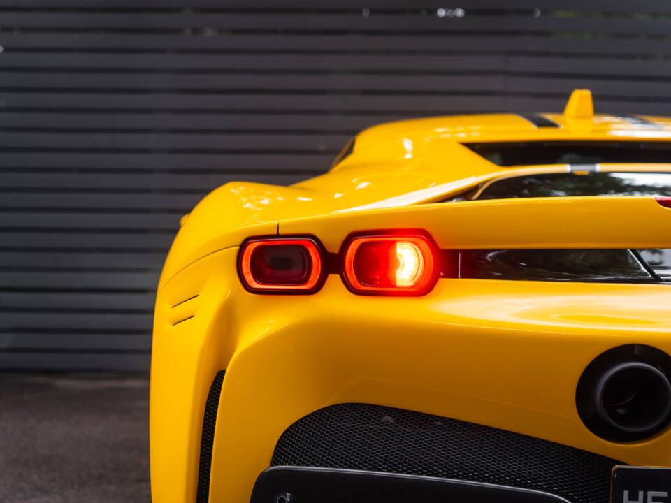 Immagine 8/61 di Ferrari SF90 Stradale (2021)