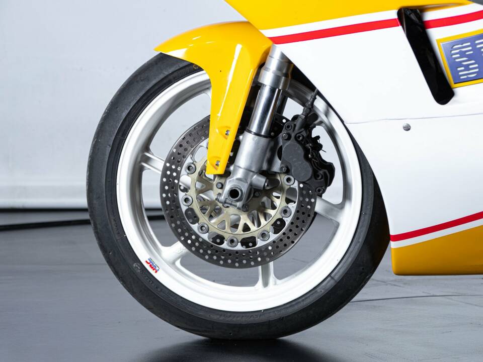 Bild 21/50 von Honda DUMMY (1992)