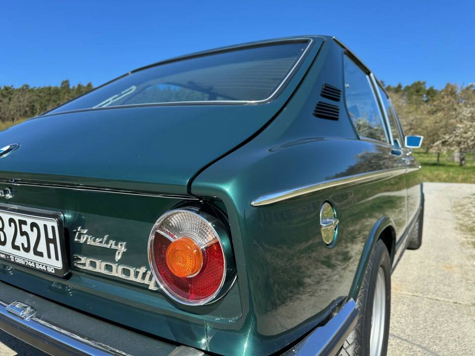 Bild 4/25 von BMW 2000 tii (1972)
