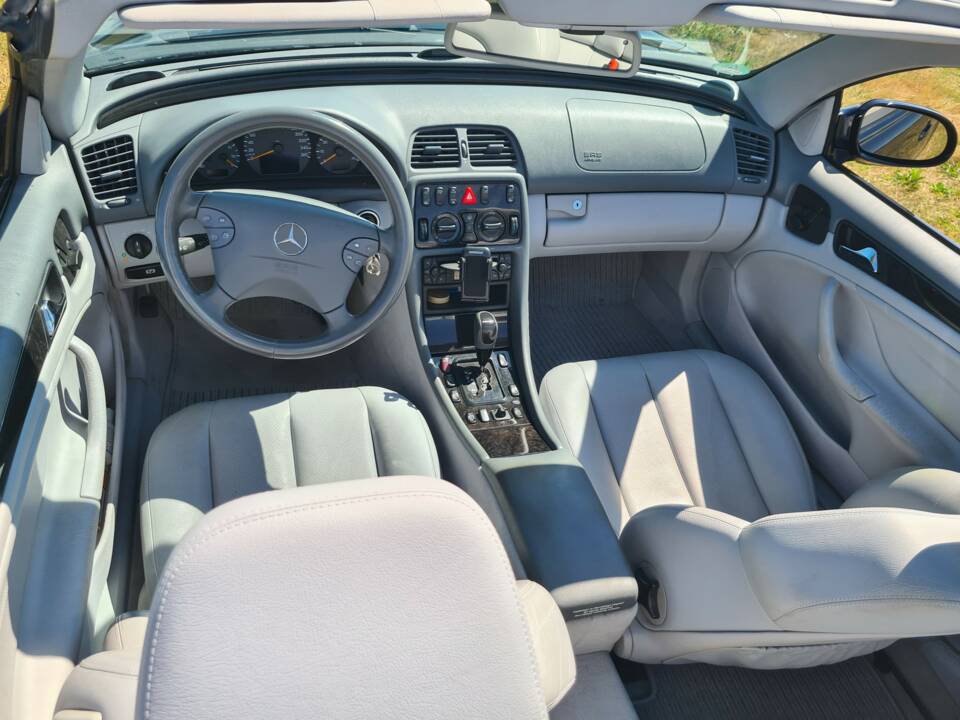 Bild 7/17 von Mercedes-Benz CLK 200 Kompressor (2000)