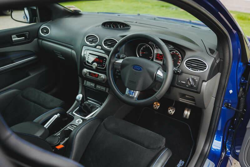 Image 2/50 of Ford Focus RS (2010)