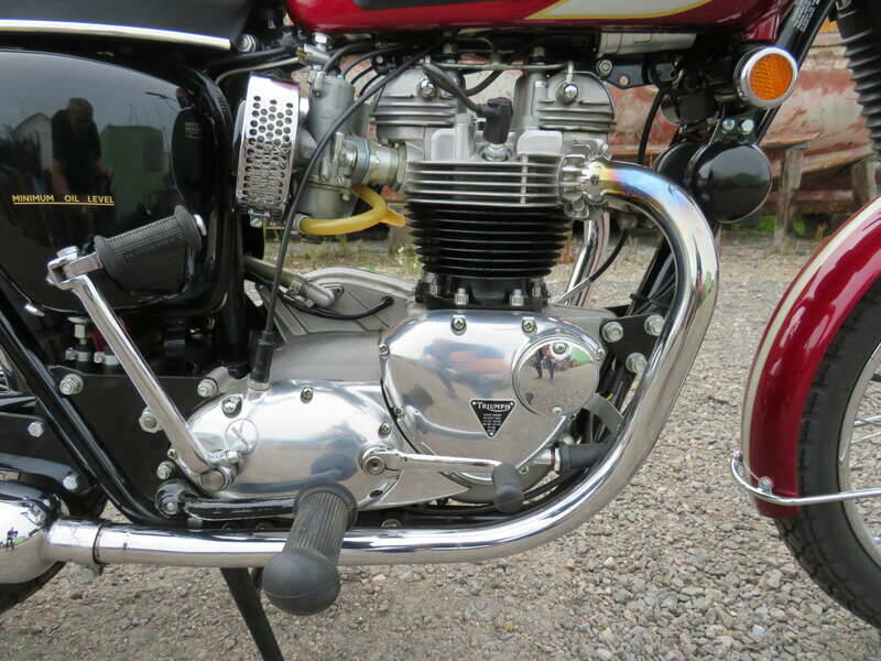 Image 3/50 de Triumph DUMMY (1970)