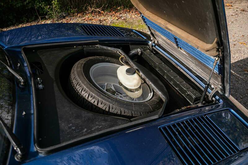 Image 19/41 de Ferrari 308 GTSi Quattrovalvole (1985)
