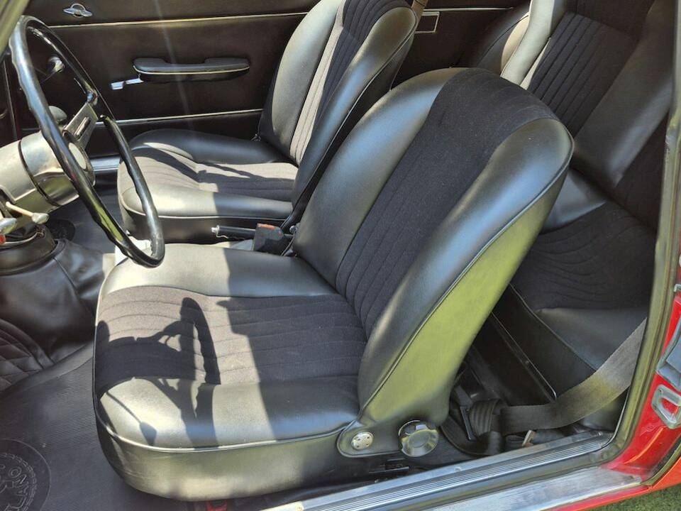 Afbeelding 31/63 van Alfa Romeo Giulia GT 1300 Junior (1971)