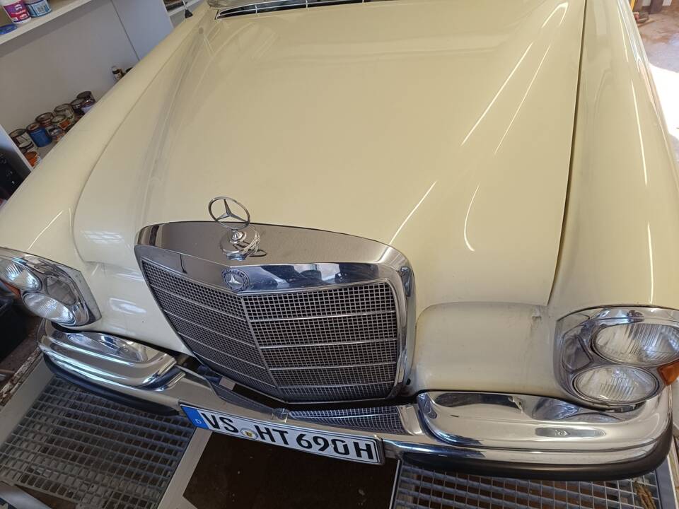 Bild 3/7 von Mercedes-Benz 250 SE (1966)