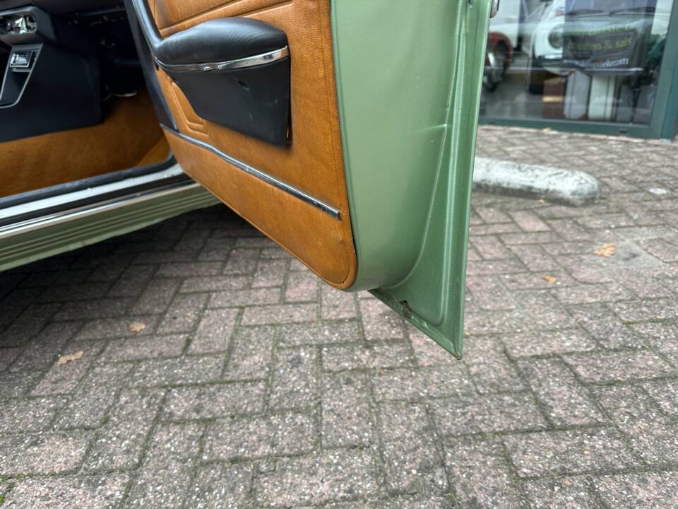 Image 49/80 of Peugeot 504 TI (1976)