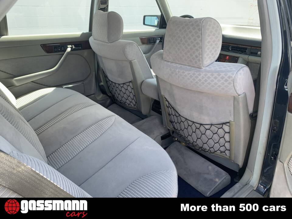 Bild 14/15 von Mercedes-Benz 560 SEL (1986)