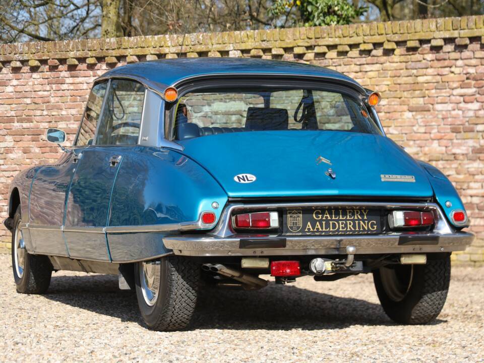 Immagine 2/50 di Citroën DS 23 Pallas IE (1973)