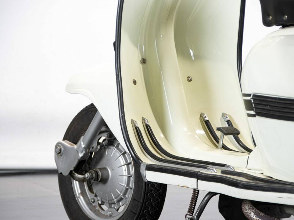 Immagine 9/45 di Innocenti Lambretta 150 DL (1970)