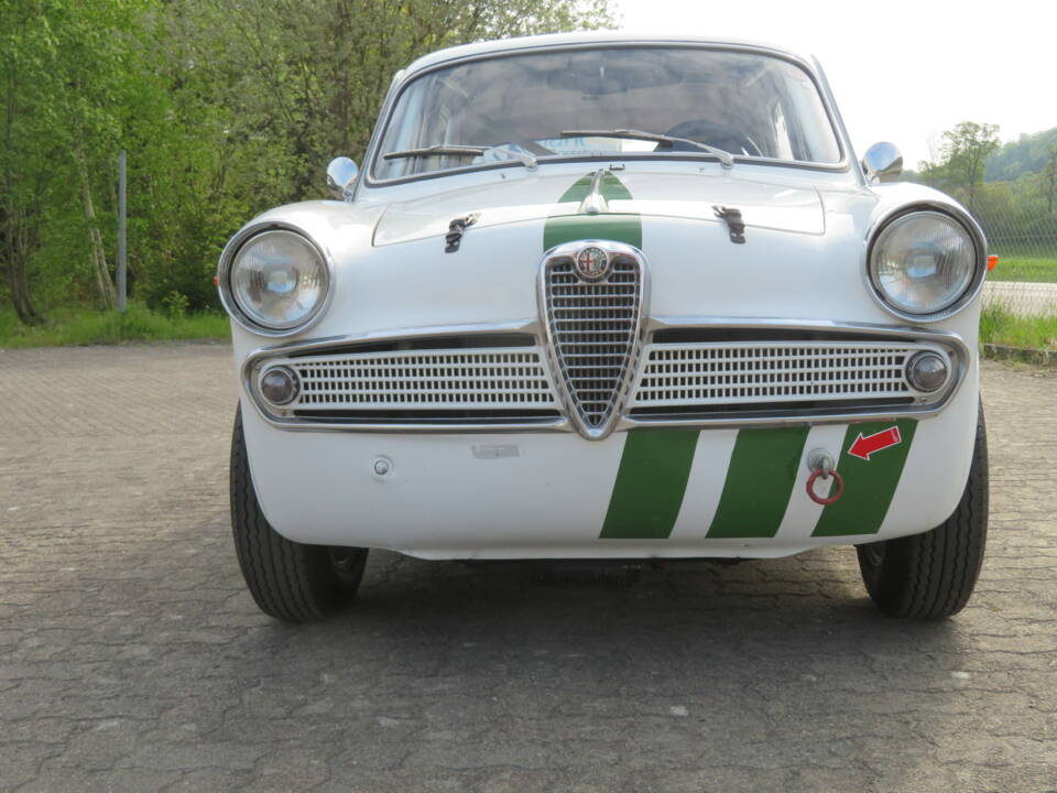Immagine 2/42 di Alfa Romeo Giulietta TI (1961)