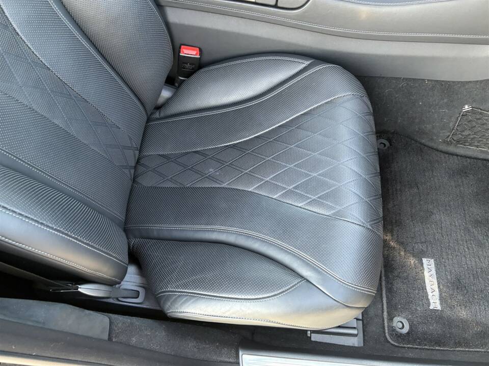 Bild 24/43 von Mercedes-Benz Maybach S 500 (2015)