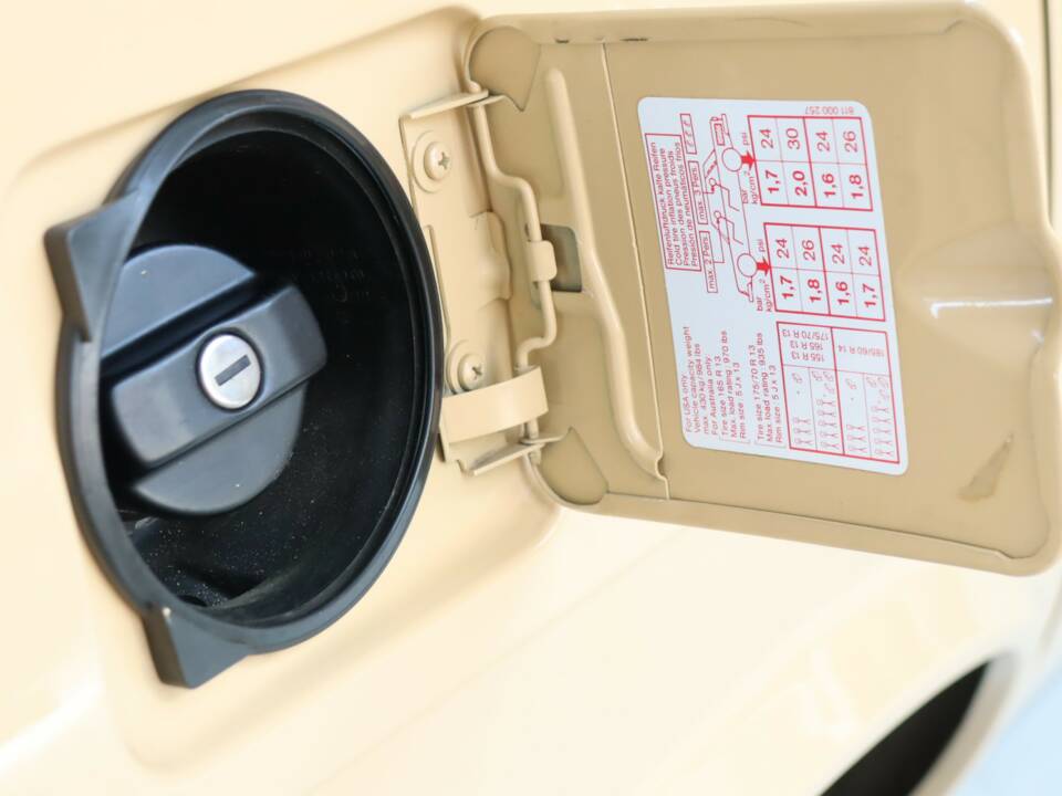 Imagen 9/50 de Audi 80 GL (1979)