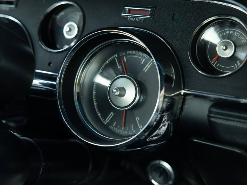 Image 26/44 of Ford Mustang 351 (1967)