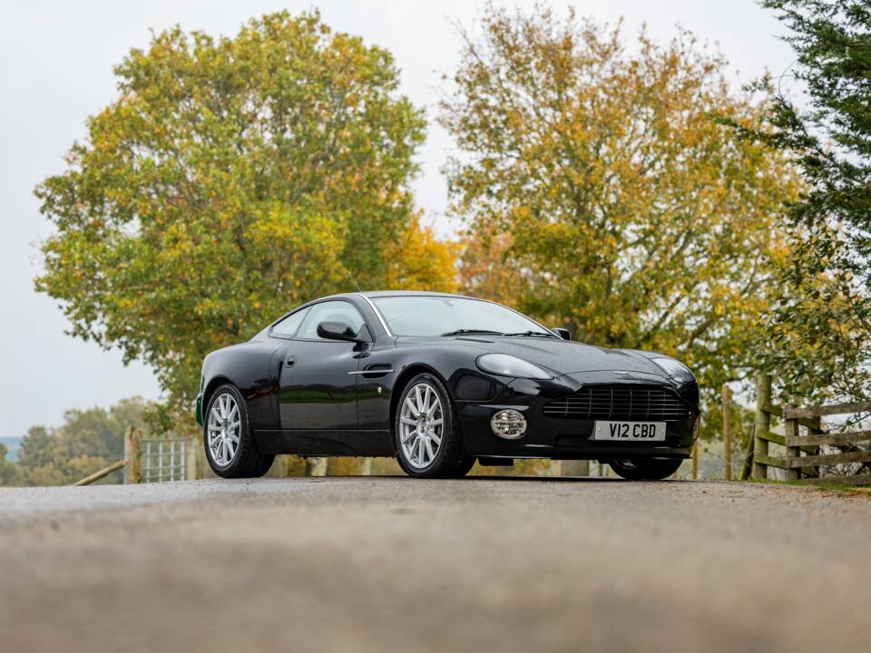 Afbeelding 22/50 van Aston Martin V12 Vanquish S (2007)